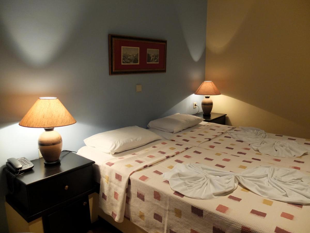 Aeriko Benovias Rooms & Apartments Karfás Esterno foto